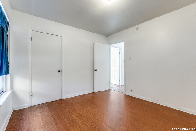 Image 15 of 22 For 2207 Bronte  