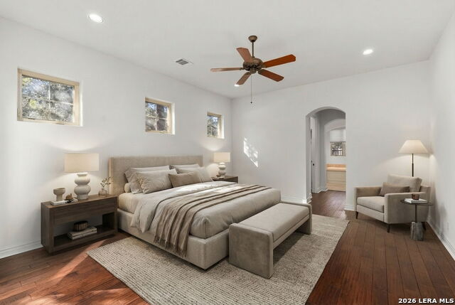 Image 23 of 44 For 32 Worthsham