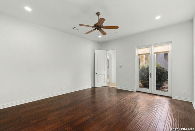 Image 25 of 44 For 32 Worthsham