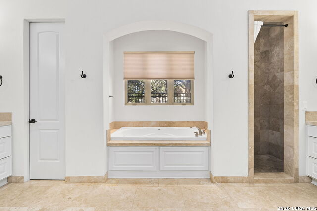 Image 27 of 44 For 32 Worthsham