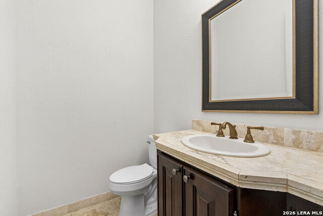 Image 35 of 44 For 32 Worthsham