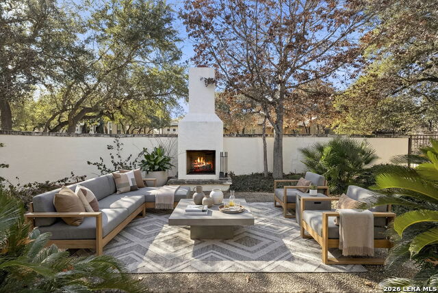 Image 41 of 44 For 32 Worthsham