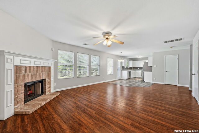 Image 11 of 33 For 25919 Torch Lily