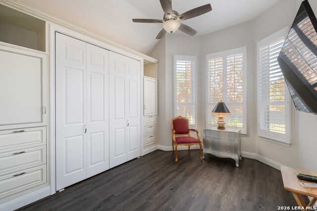 Image 30 of 42 For 407 Mission Hill Run