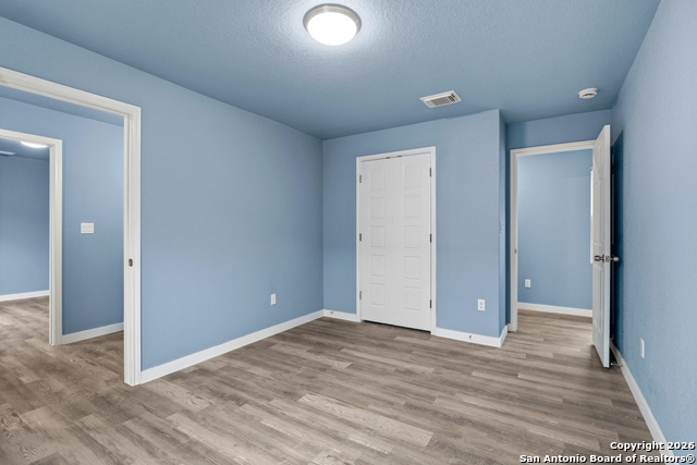 Image 11 of 16 For 3528 Laredo S