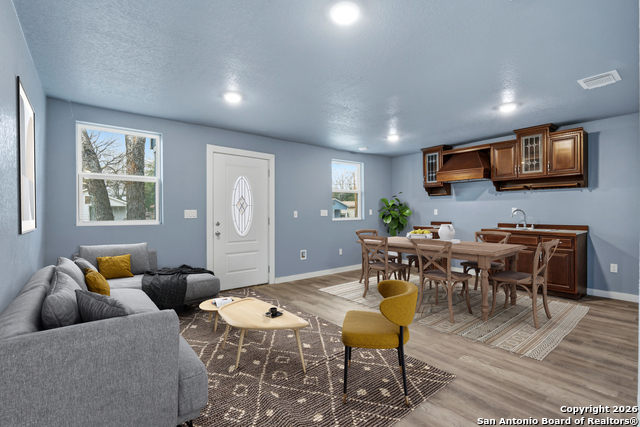 Image 16 of 16 For 3528 Laredo S