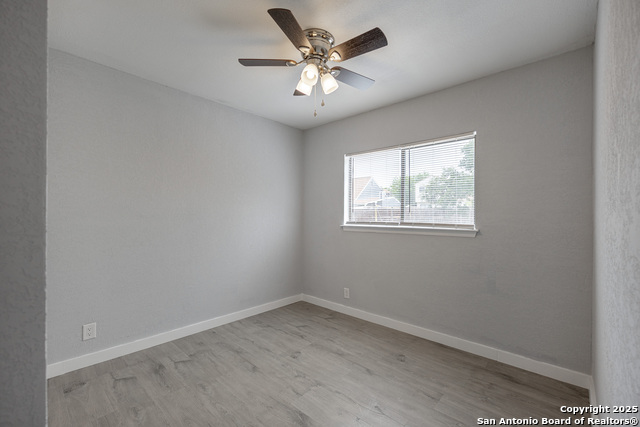 Image 16 of 21 For 4114 Dakota Sun