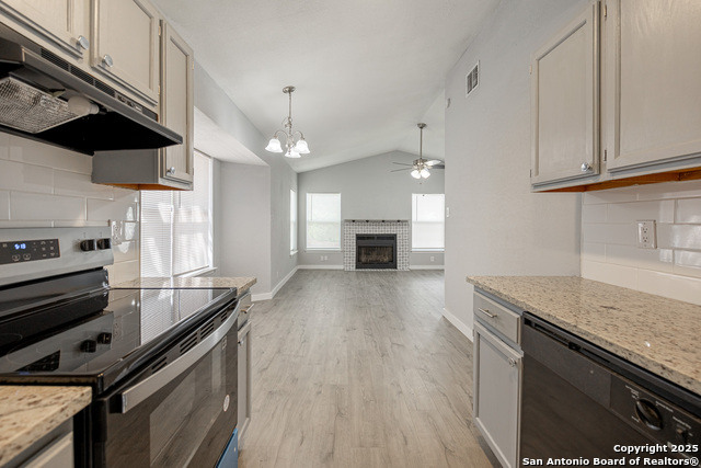 Image 8 of 21 For 4114 Dakota Sun