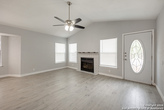 Image 9 of 21 For 4114 Dakota Sun