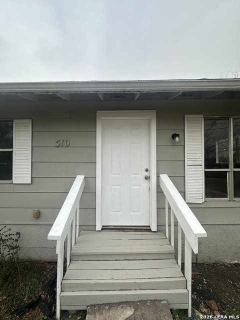 Image 2 of 24 For 510 Riley  