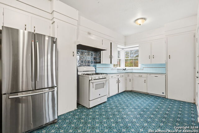 Image 13 of 33 For 247 Club  