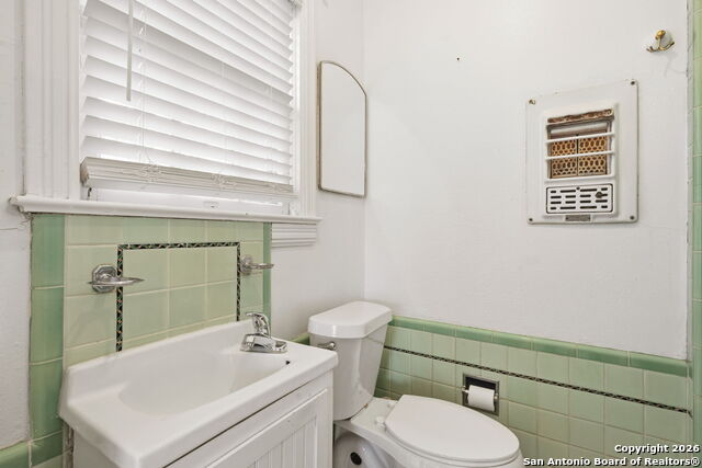 Image 23 of 33 For 247 Club  