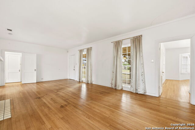 Image 5 of 33 For 247 Club  