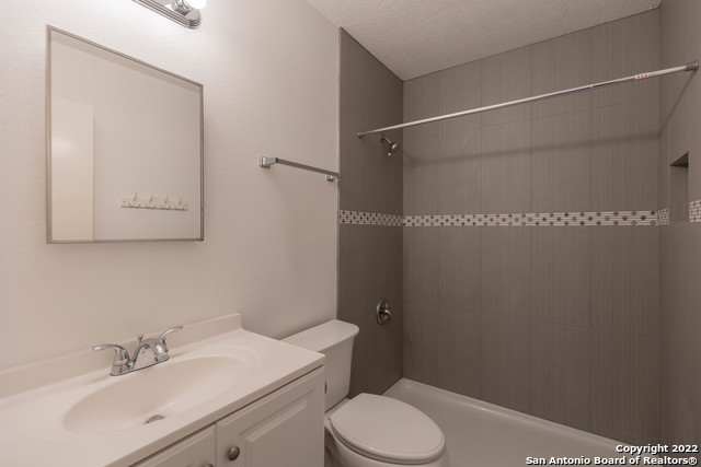 Image 18 of 30 For 4614 Purlane