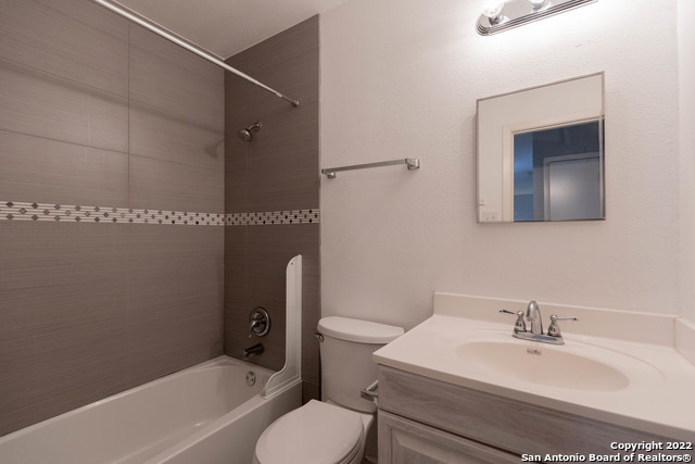 Image 22 of 30 For 4614 Purlane