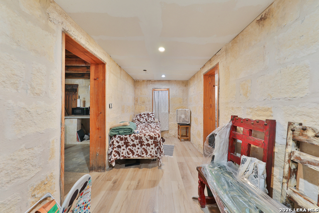 Listing photo id 11 for 122 Brink  