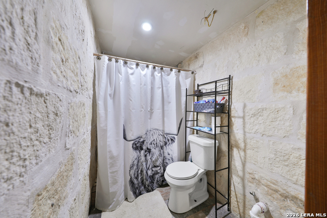 Listing photo id 13 for 122 Brink  