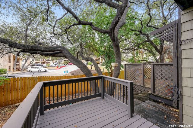 Image 13 of 29 For 11815 Vance Jackson  1402