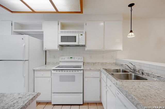 Image 3 of 29 For 11815 Vance Jackson  1402