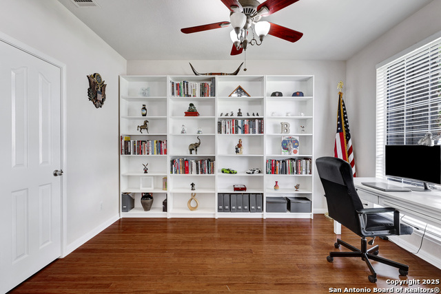 Image 21 of 40 For 20607 Wild Springs