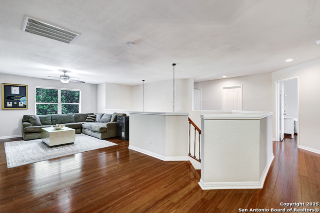 Image 22 of 40 For 20607 Wild Springs