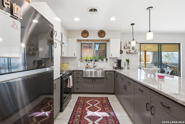 Image 10 of 19 For 3222 Bluefield