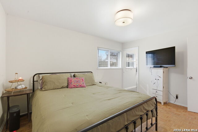 Image 11 of 19 For 3222 Bluefield