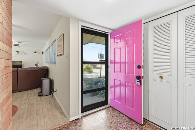 Image 2 of 19 For 3222 Bluefield