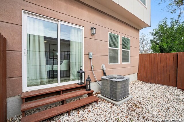 Image 30 of 32 For 1002 Morningside Dr  1