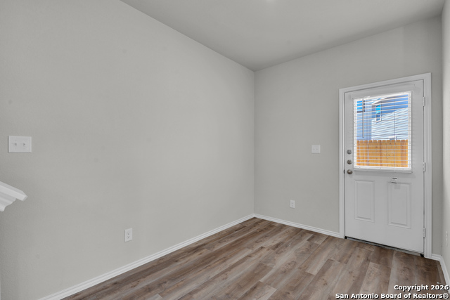 Image 13 of 28 For 8911 Fm 1560 611-612 N