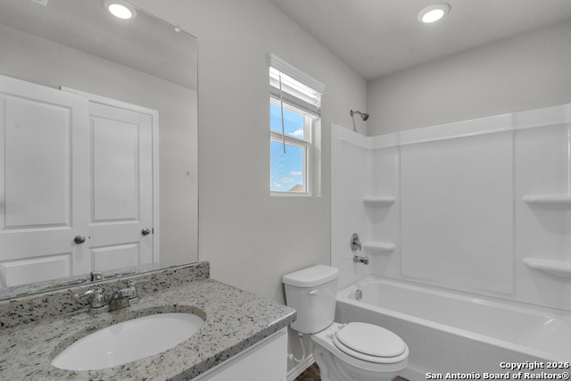 Image 23 of 28 For 8911 Fm 1560 611-612 N