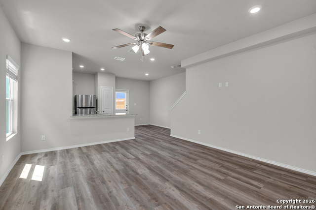 Image 9 of 28 For 8911 Fm 1560 611-612 N