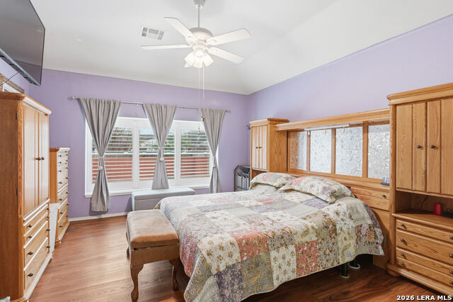 Image 19 of 43 For 532 Rooster  