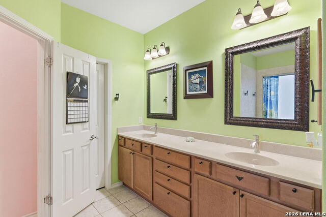 Image 23 of 43 For 532 Rooster  