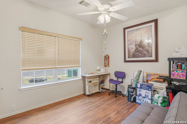 Image 30 of 43 For 532 Rooster  