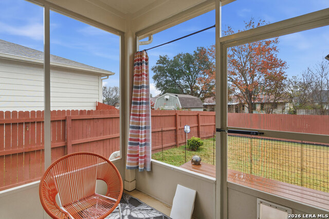 Image 34 of 43 For 532 Rooster  