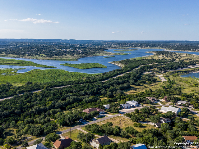 Image 3 of 8 For 1236 Carson Crk