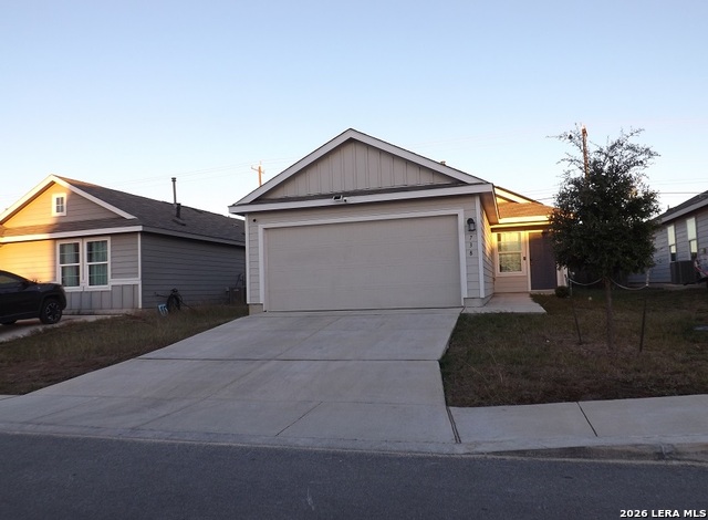 Image 4 of 25 For 738 Ambush Ridge