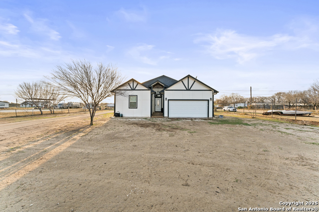 Details for 16851 Griffin Rd #2, Atascosa, TX 78002