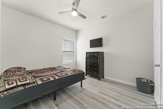 Image 10 of 37 For 16851 Griffin Rd #2