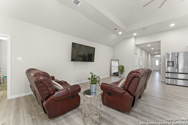 Image 22 of 37 For 16851 Griffin Rd #2