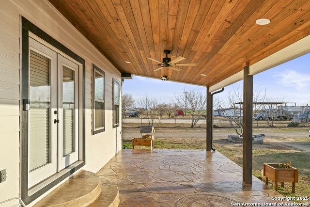 Image 30 of 37 For 16851 Griffin Rd #2