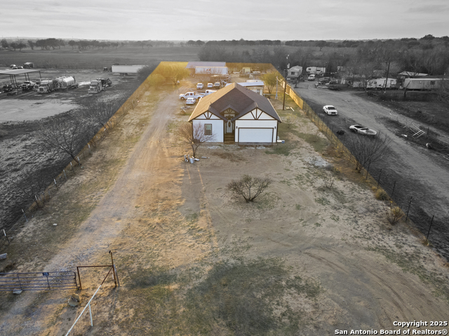 Image 4 of 37 For 16851 Griffin Rd #2