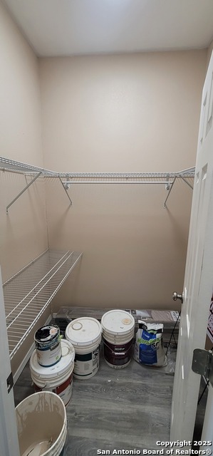 Image 15 of 39 For 127 Orange  