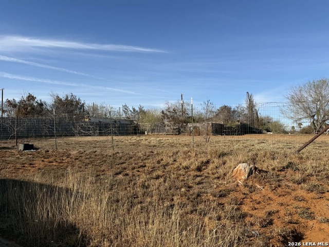 Details for 404 Hugo E , Dilley, TX 78017