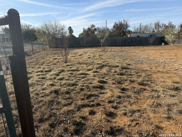 Image 3 of 5 For 404 Hugo E 