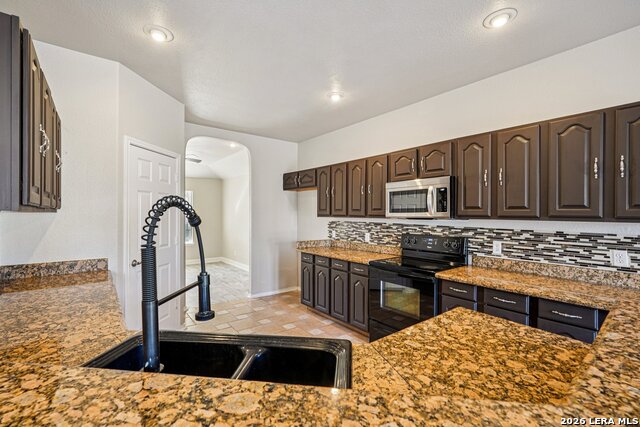 Image 12 of 60 For 301 County Road 6862