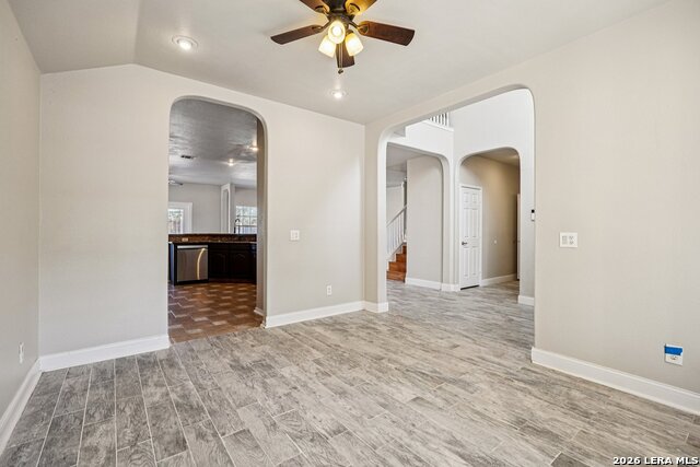 Image 29 of 60 For 301 County Road 6862