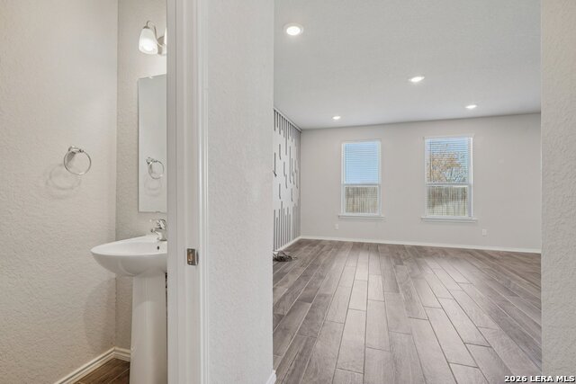 Image 15 of 37 For 2564 Smokey Cv