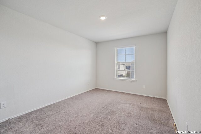 Image 31 of 37 For 2564 Smokey Cv